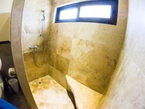 Relax Enjoy Upscale Villa Pristine Bay的一间浴室