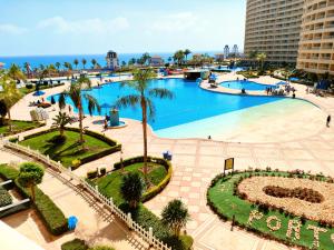 شاليه تامر عمر في ابراج بورتو السخنة للعائلات فقط Tamer Omar's Chalet in Porto Elsokhna Towers only Family