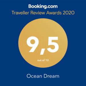 喀巴里特Ocean Dream的黄色圆圈,有9个数字和文字旅行评审奖