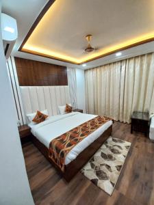 HOTEL TASTE OF INDIA客房内的一张或多张床位