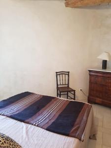 Charming home in Provence - 6 pers.客房内的一张或多张床位