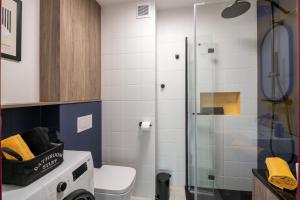 Modernizmo by 3City Rentals的一间浴室