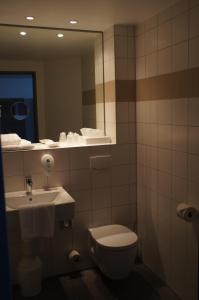 弗里德伯格欧洲酒店的一间浴室