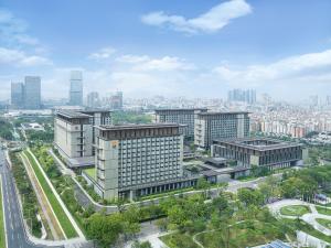 广州广州白云国际会议中心越秀万豪酒店的城市空中景观高楼