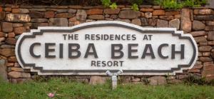 玛雅湾Ceiba Beach Resort的塞巴海滩保护区标志