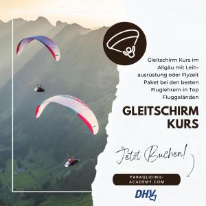 上施陶芬Vital Lodge Allgäu mit Oberstaufen PLUS的一张传单,供两人在降落伞上滑翔伞活动