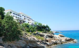 阿梅尼斯蒂斯埃罗费里海滩酒店的相册照片