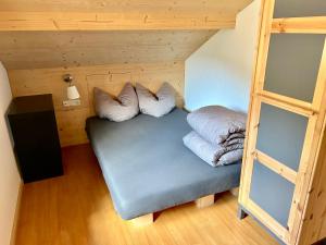 StarkApart - XL-Wohnung-geräumig-stilvoll客房内的一张或多张床位