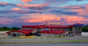 盖夫盖利亚参议员赌场汽车旅馆的云天下的快餐店