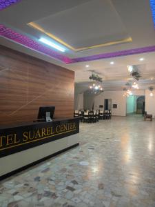 杜伊塔马HOTEL SUAREL CENTER的大厅,酒店Saibel中心,设有会议室