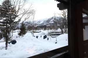 冬天的白马村雪线山林小屋