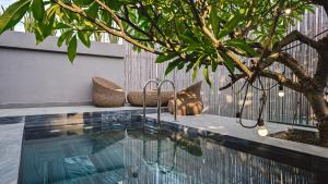 Lakeview Park Residences - Sky Duplex with Private Rooftop Pool & Garden