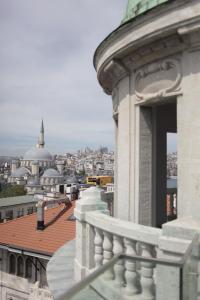 伊斯坦布尔Orientbank Hotel Istanbul, Autograph Collection的市景阳台