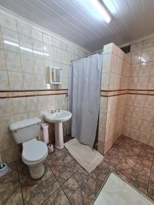 N4宾客酒店的一间浴室