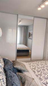 Apartament Azul客房内的一张或多张床位