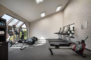 兰乔科尔多瓦庭院萨克拉门托兰乔科尔多瓦酒店的健身房设有数台跑步机和有氧运动器材