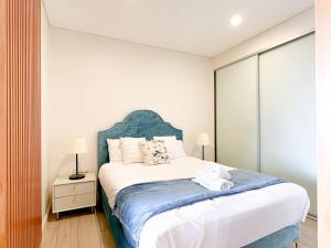 City Living Made Easy 1 Bed Apt in Ashfield Heart客房内的一张或多张床位