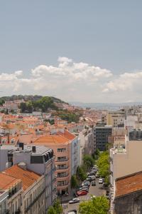 里斯本多姆卡洛斯自由酒店的城市空中景观和建筑