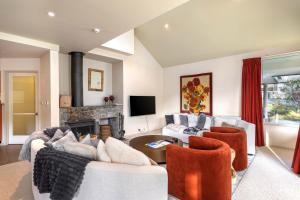 Aspect 5 Chalet a stones throw from all Thredbo has to offer