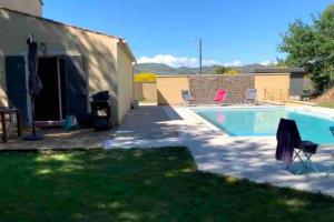 Villa et chalet avec piscine proche Aix & Luberon平面图