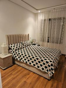 LUXURY 3 bedroom apartment with pool, Nouaceur, Morocco客房内的一张或多张床位