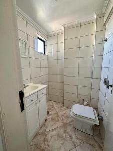 Apartamento no Centro Foz do Iguaçu 130 mt的一间浴室