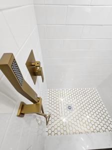 The Hideaway DT Orlando Tiny Home w Free Parking