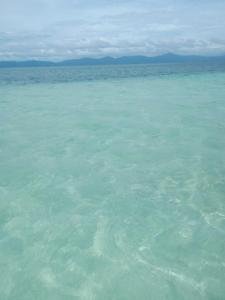 NusatupoMares gunayarIslas的海洋景