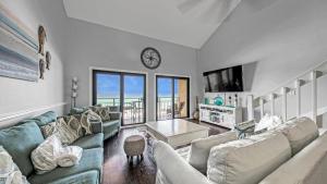 Crystal Villas 12B - Updated 2 Bedroom with Loft Beach Front Condo In the Heart of Destin