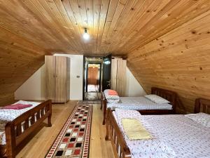 Guest House Kukaj \ Bed & Breakfast平面图