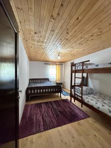 Guest House Kukaj \ Bed & Breakfast平面图