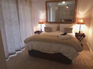 Paulshof Sandton Apartments - Mount Innes Luxury Apartments客房内的一张或多张床位