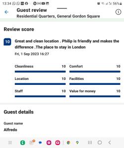 伦敦Residential Quarters, General Gordon Square的手机屏幕截图,客户审查通知
