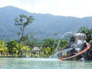 宋溪Adiniz@HotSpring Sg Klah的水上公园,水上滑梯