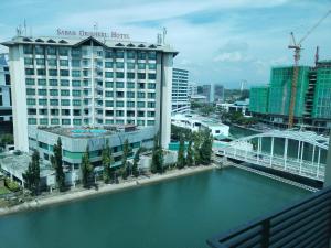 South China Sea Place Suites at Ming Garden, near Imago, Sutera Avenue KK内部或周边泳池景观