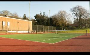 Kilconquhar castle estate villa 7, 4 bed sleeps 10内部或周边的网球和/或壁球设施