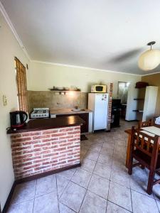 don isidro cabaña的厨房或小厨房