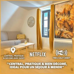 芒德Le GoldenLeaf - Netflix/Wi-Fi Fibre - Séjour Lozère的带沙发和窗户的客厅