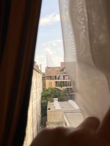 日内瓦海军司令酒店的从窗户可欣赏到城市美景