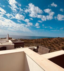 贝纳哈拉菲La estrella de Javi的阳台享有海景。