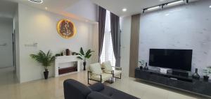 Paddy Farm Cottage 鄉田民宿 (Full Aircon + Karaoke)