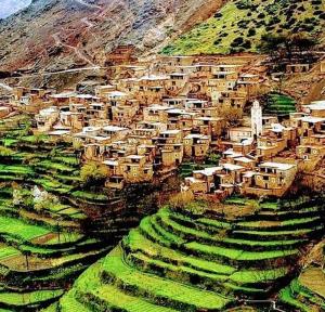 马拉喀什Imlil的山边的村庄