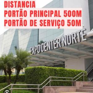 圣保罗Studio em Santana ao lado expor center norte的朗读五分之一公主的建筑物前的标志