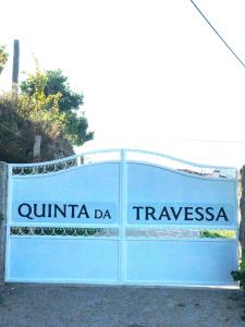 辛方伊什Quinta da Travessa的读过《五字体》的标志