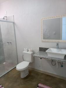 Chalézinho Santorini的一间浴室