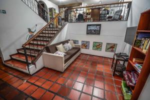 Ayenda Mountain Hostels Manizales的休息区