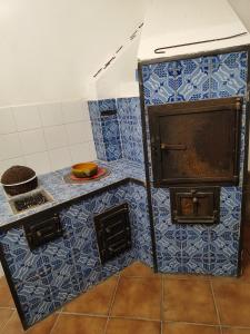 Villa Melina lafattoriasecondonoi的厨房或小厨房