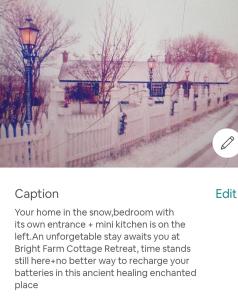 BallynoeBright Cottage, kingdom of mourne的一张雪覆盖街道的照片的屏幕
