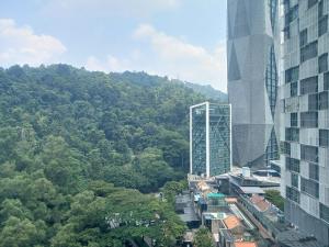 八打灵再也Asaya Damansara的享有高楼城市美景