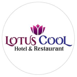 IbbagomuwaLotus cool hotel and restaurant的酒店和餐厅的标志